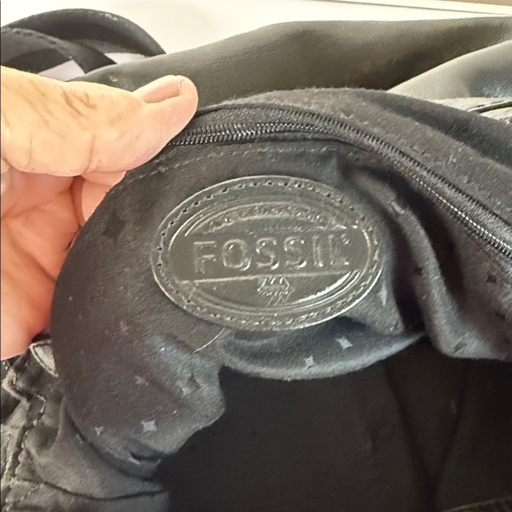 FOSSLI Leather Crossbody Bag - Picture 7 of 10
